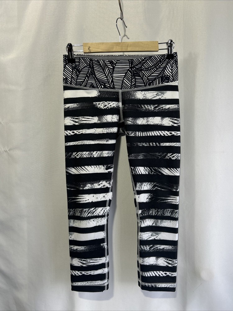 Lulomon Womens Cropped Leggings Capri Black White Yoga Gym Workout