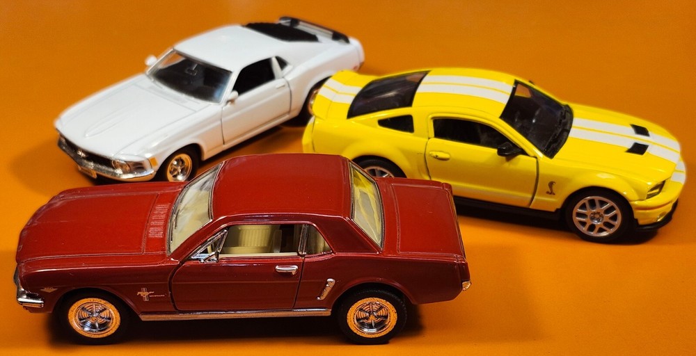 Kinsmart Pull-Back Ford Mustang Bundle Includes '64 1/2, '70, & 2007 Shelby ✅️