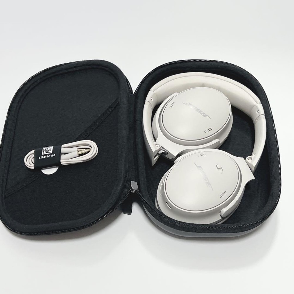 Bose QuietComfort 45 White Noise-Cancelling Wireless Headphones