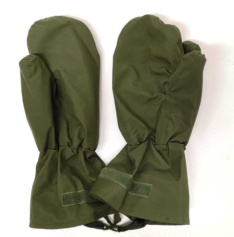 Green Extreme Cold Weather ECW Mittens Outer Gloves