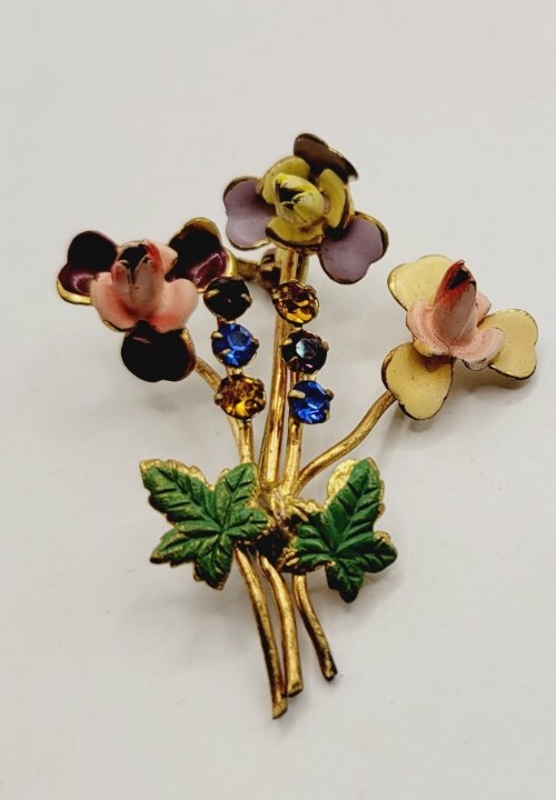 Flower Brooch Floral Pin Bouquet Gold tone Textured Vintage Crystal MULTICOLORED