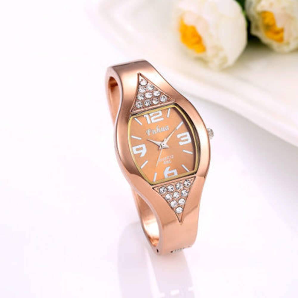 Elegant Rose Gold Rectangular Ladies Quartz Bracelet Watch