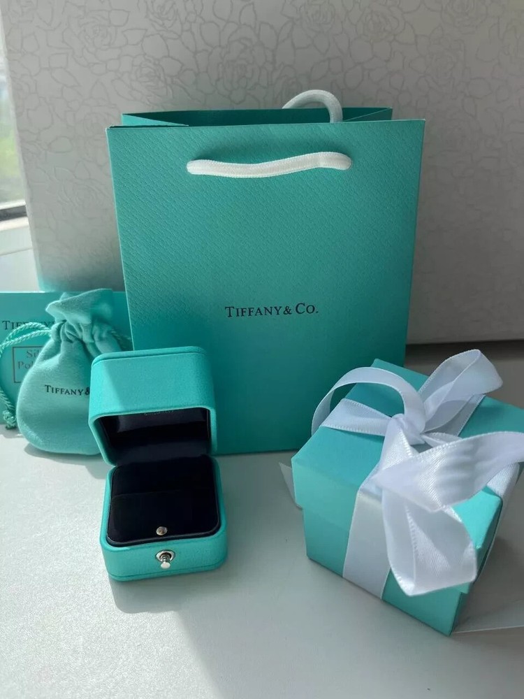 Tiffany and Co Ring Box (With pouch, Certificate, bags) Blue Engagement Ring Box