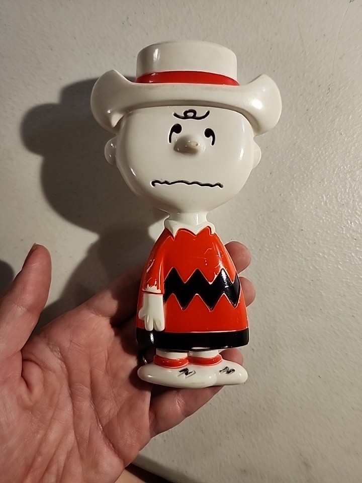Vintage 1971 Avon Peanuts Gang Charlie Brown Hairbrush Cartoon Memorabilia