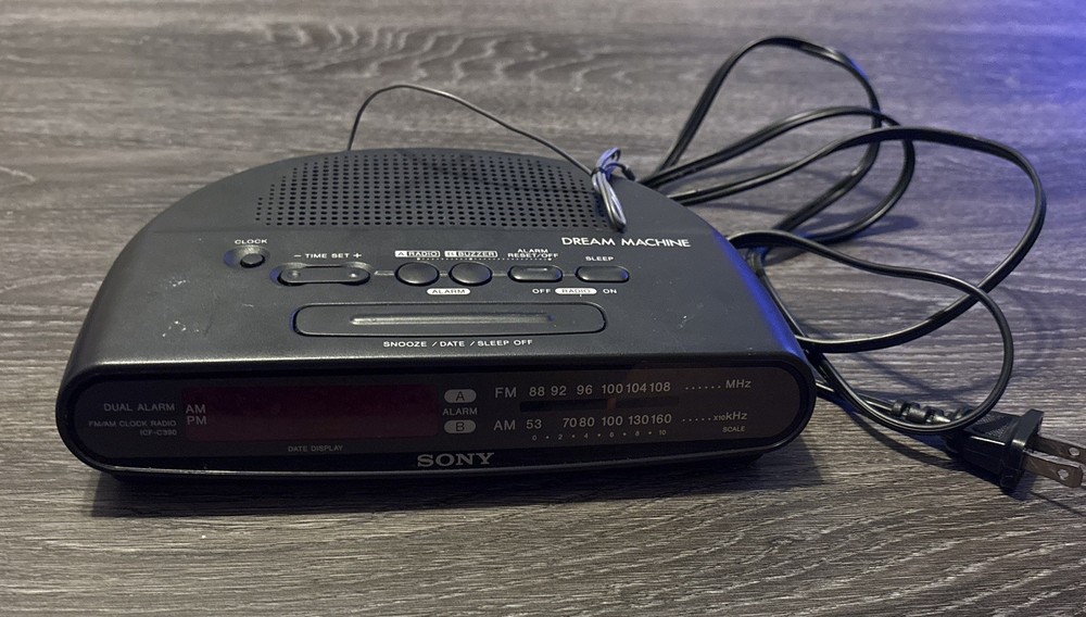 Sony ICF-C390 Dream Machine Digital Alarm Clock Radio with LCD Display