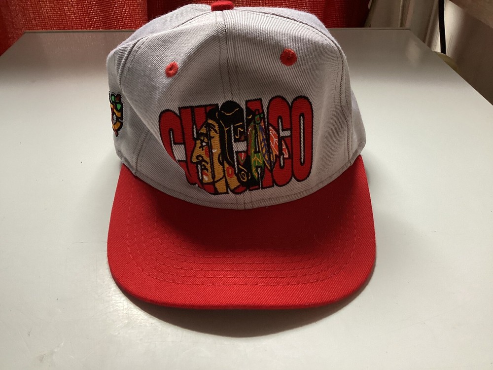 NWOT Chicago Blackhawks NHL Ball Cap