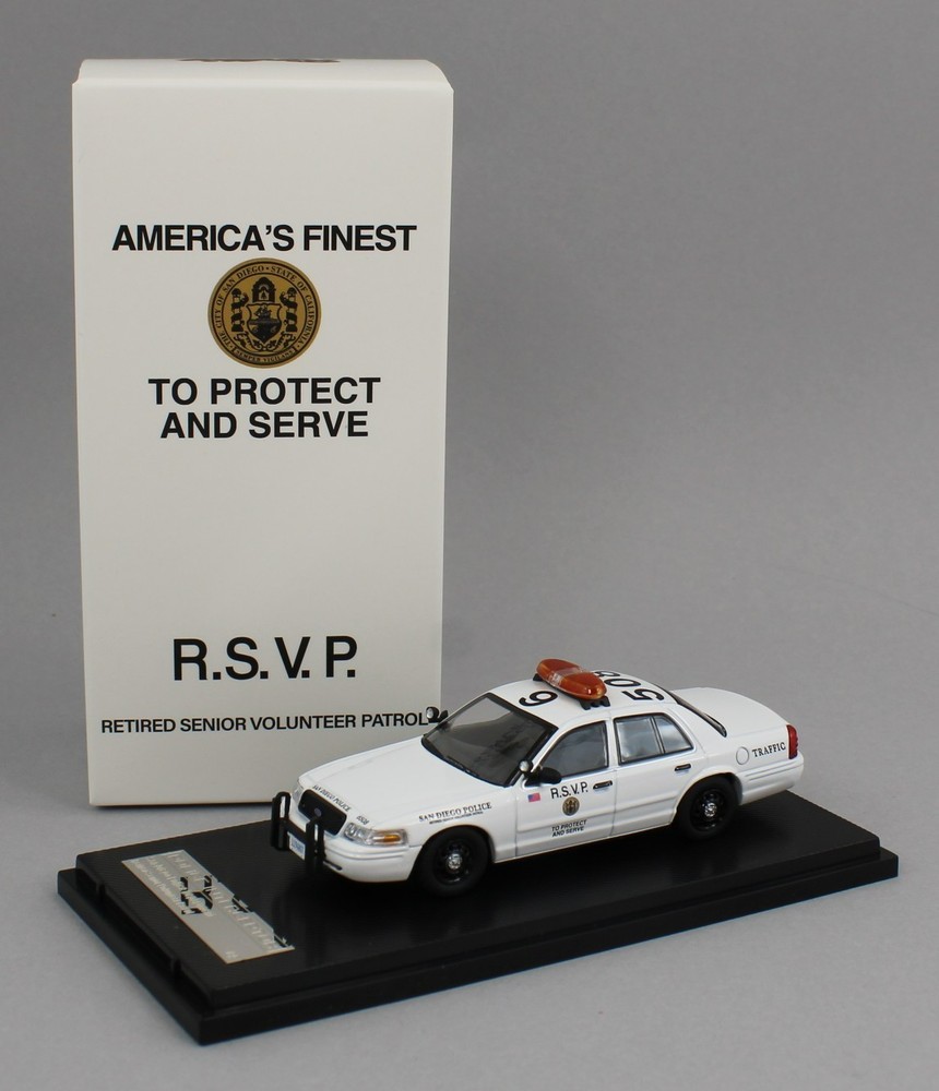 1:64 *ROLLIN DIECAST* San Diego R.S.V.P FORD CROWN VICTORIA Police Car *NIB*