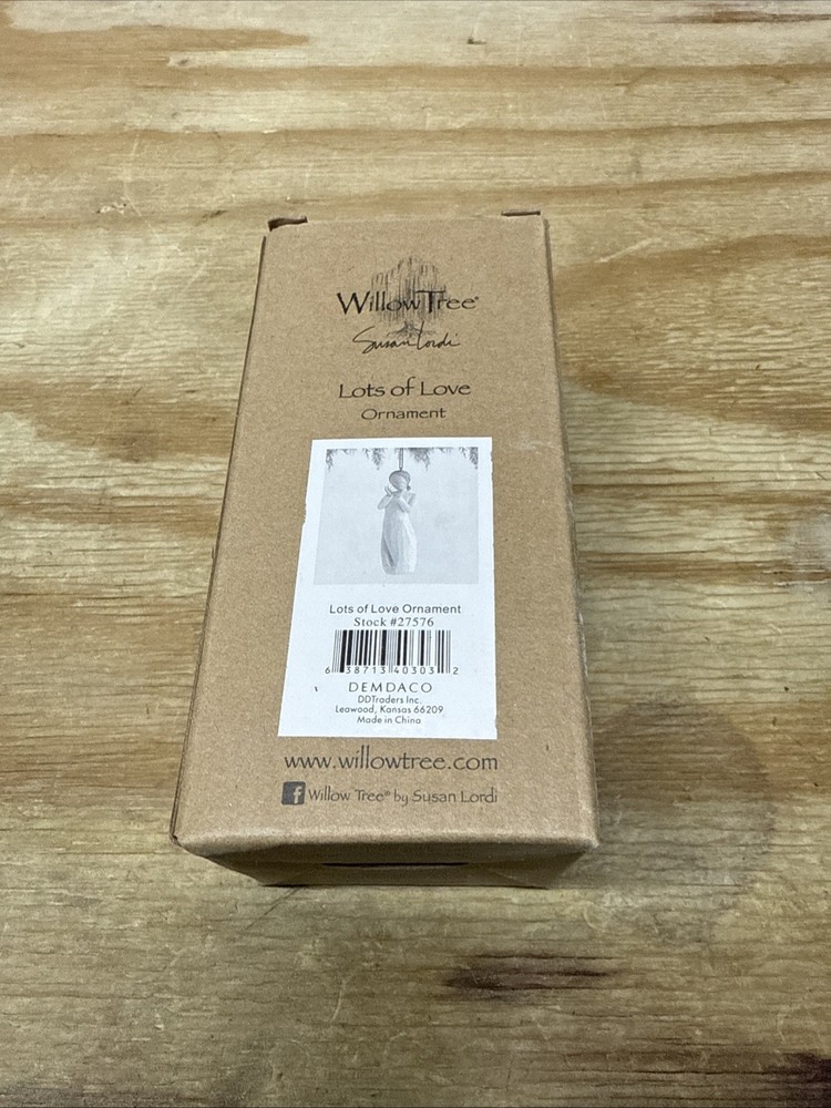 Willow Tree Lots of Love Girl Figurine by Susan Lordi 2016 with Box