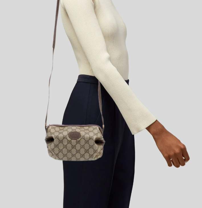 Vintage Gucci GG Monogram Supreme Crossbody Pouch Authentic Rare