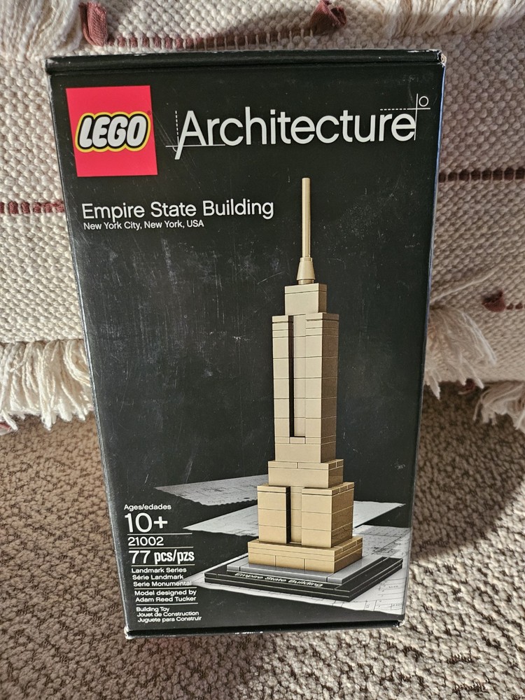 LEGO Architecture Empire State Building Set 21002 Model Kit