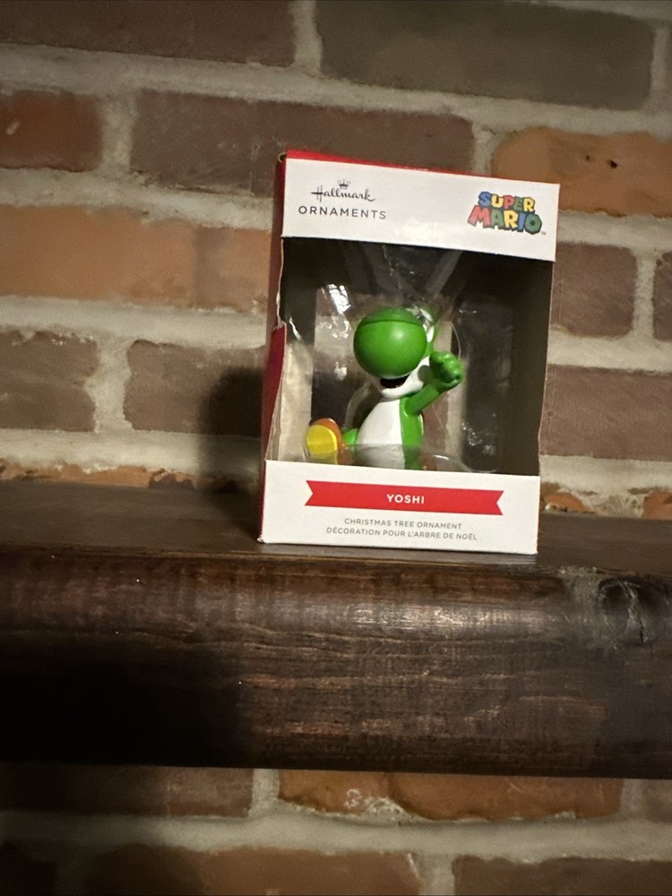 NEW Hallmark Super Mario Nintendo Yoshi Christmas Keepsake Ornament