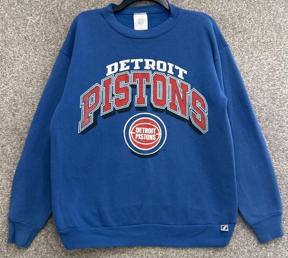 Vintage 90s Logo 7 NBA Mens Size Medium Detroit Pistons Crewneck Sweatshirt USA