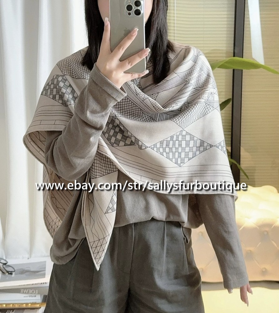 70% Cashmere 30% Silk Double-Faced Horse Print Wrap Scarf 53
