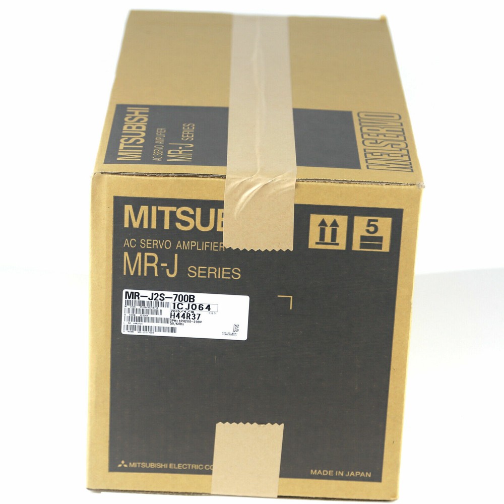 New In Box MITSUBISHI MR-J2S-700B Servo Driver