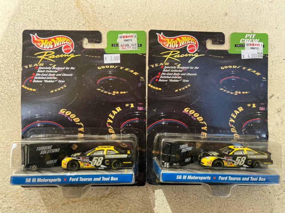 Hot Wheels NASCAR Racing Cars SB III Motorsports Pit Crew - Lot of 2 MIB
