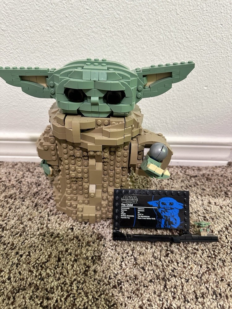 LEGO Star Wars: The Child (75318) With Instructions