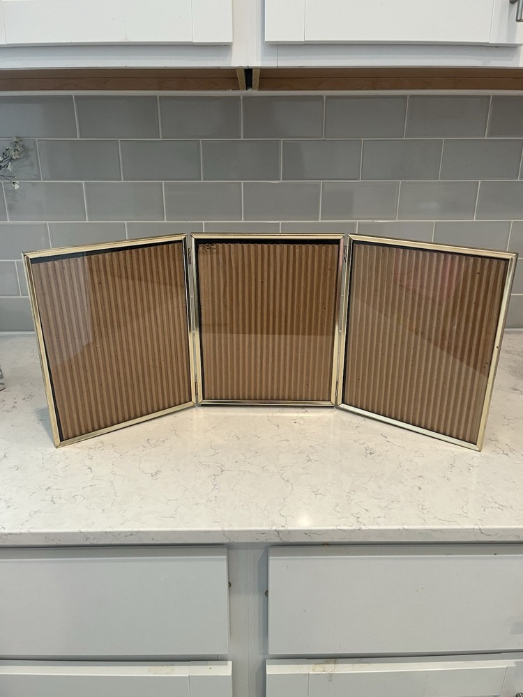 Vintage gold picture frame tri-fold