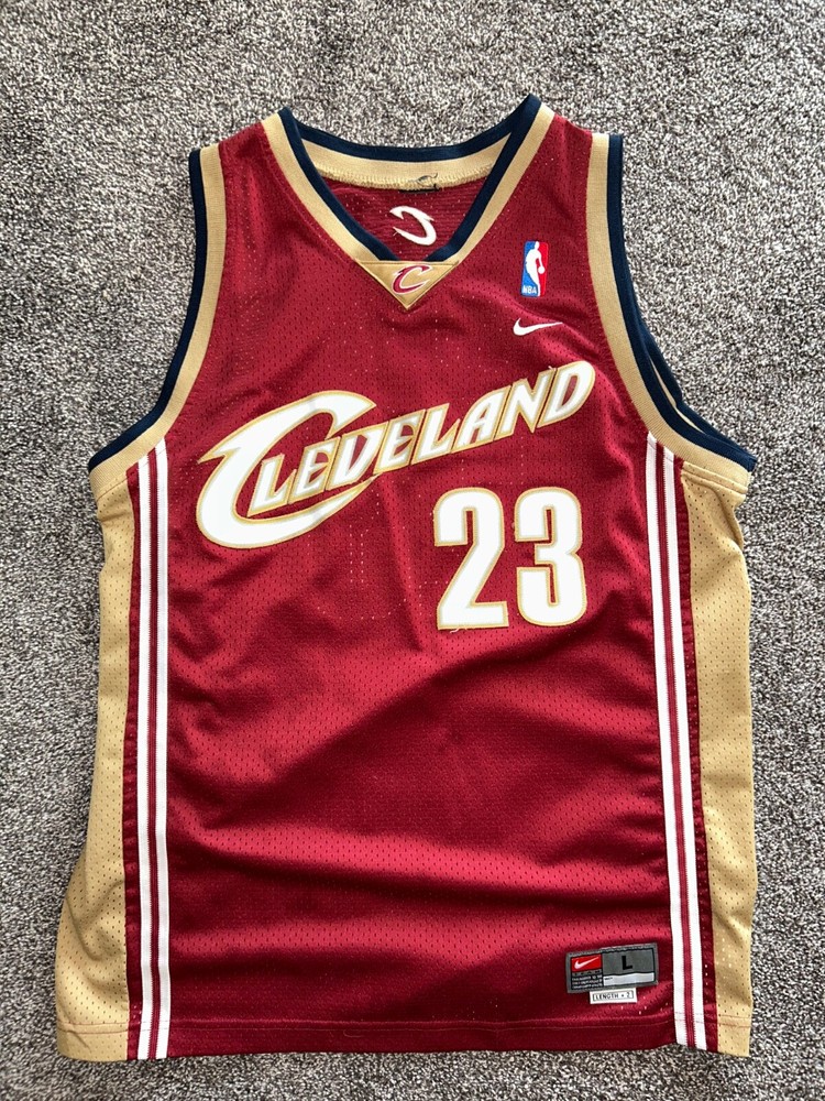 Vintage Nike Cleveland Cavaliers Cavs Lebron James Jersey Kids Youth Large +2