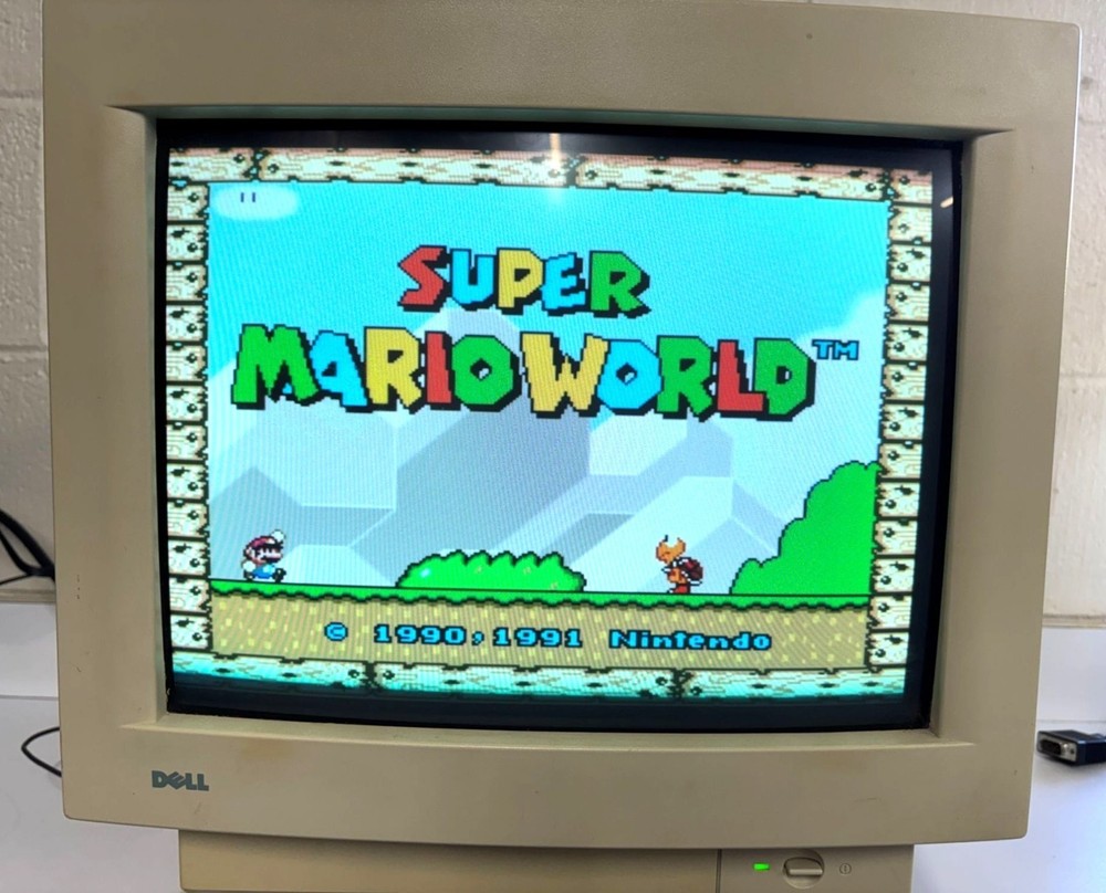 Rare Vintage Dell CRT Monitor V1528U 15