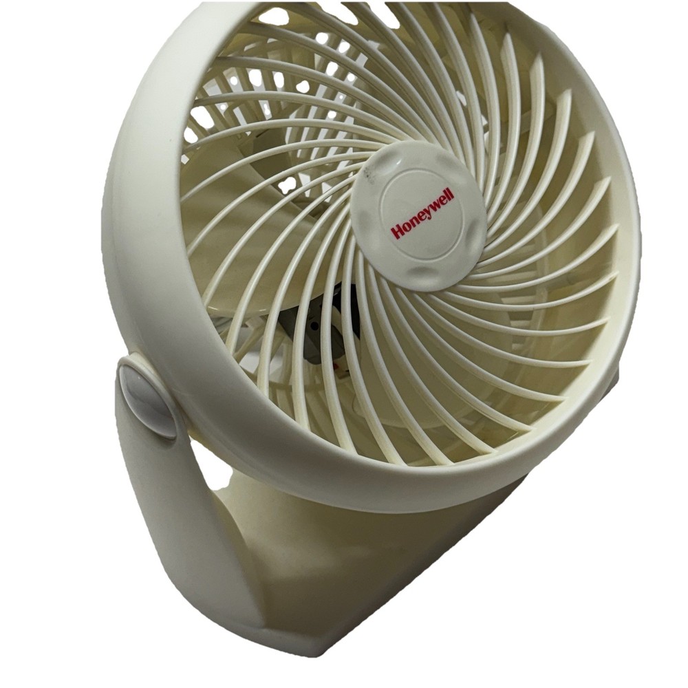 Honeywell Turbo Force Power Air Circulator Table Fan Pivot Head 3 Speed HT-804