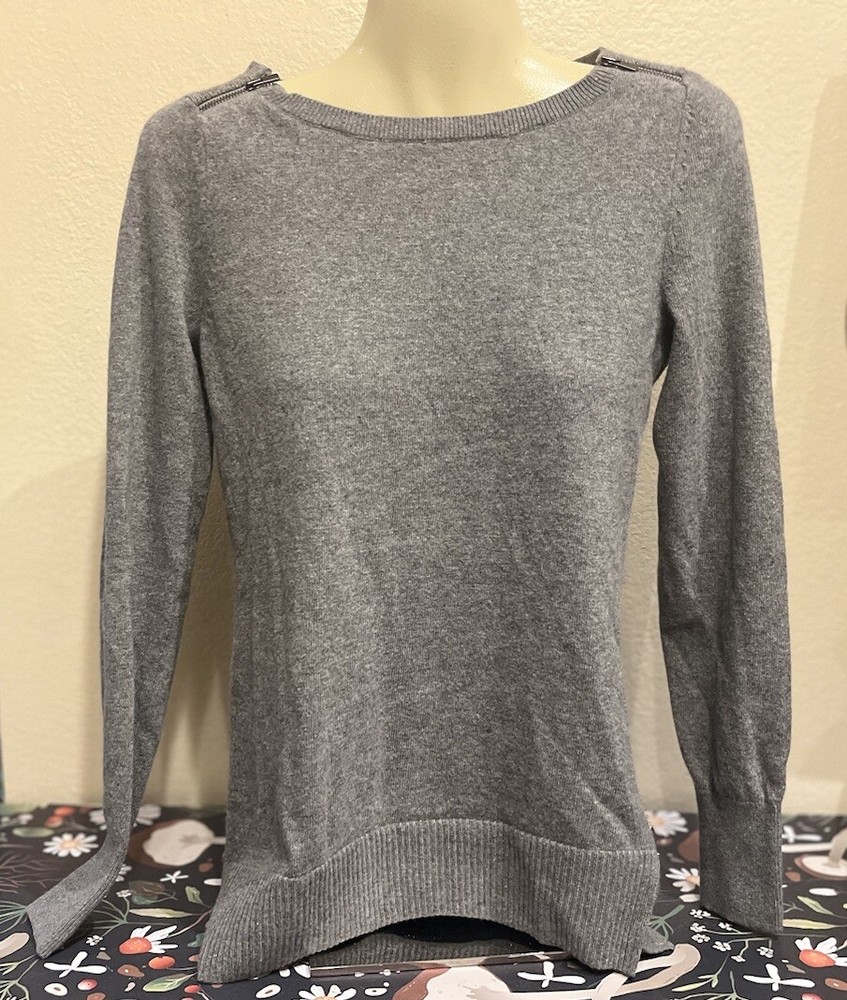 Banana Republic XS Gray Hi-Low Cashmere Blend Sweater