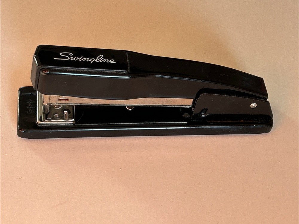 Vintage Swingline Black No 444 Metal Desk Stapler Works Great (Tested)