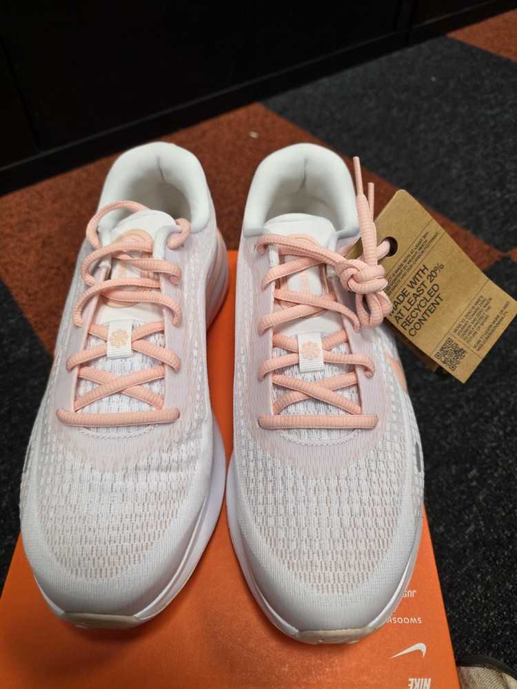 Nike Journey Run Women’s UK 8 White Washed Coral FJ7765-114 New No Box