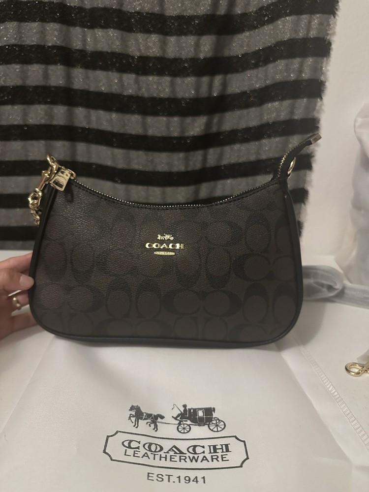 Coach Teri Shoulder Women’s Bag In Signature Canvas Brown