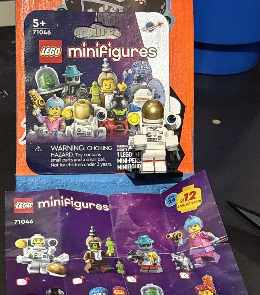 LEGO Series 26 Minifigures 71046 | SPACEWALKING ASTRONAUT | Open Blind Bag