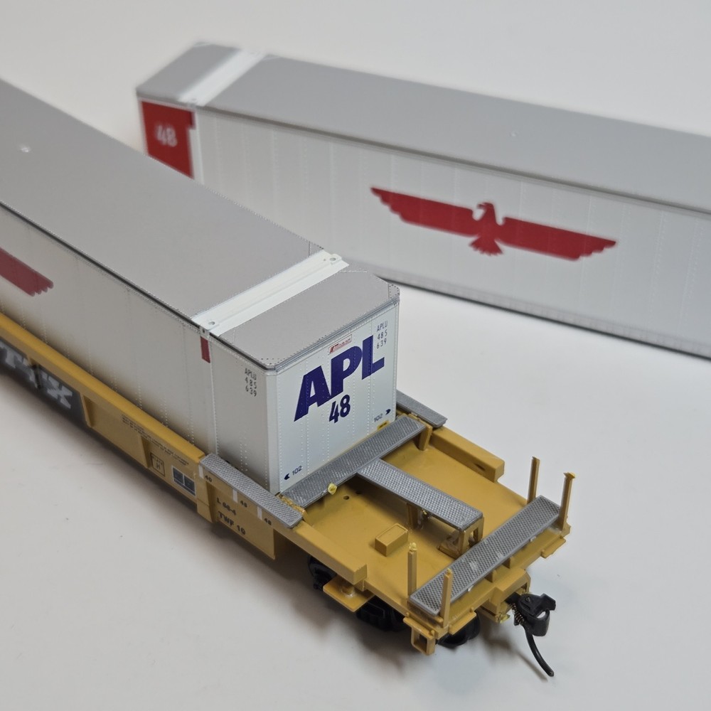 *Fully Assembled* Walthers HO-Scale Double Stack TTX Trailer #54073 932-3901