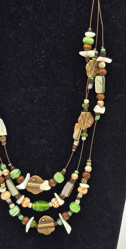 Coldwater Creek 18-Inch Layered Glass Shell Bead Necklace with Gold Accents