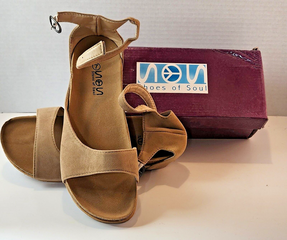 NOS Shoes Of Soul, Women’s tan/nude Sandal Size 7,