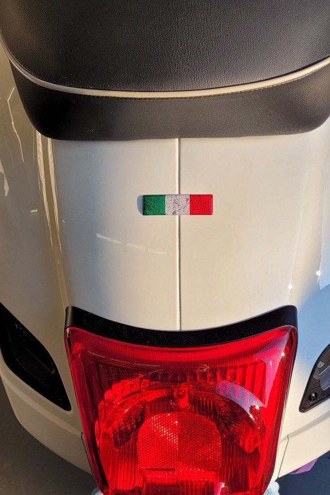 Vespa Emblem GTS Sticker Screw Holes Luggage Carrier VA-03