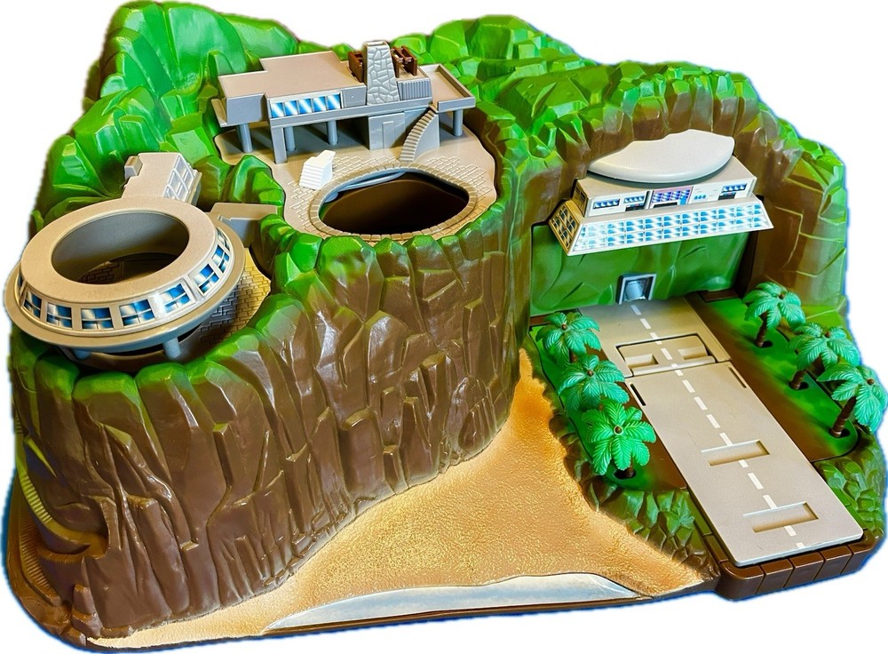 THUNDERBIRDS TRACY ISLAND ELECTRONIC PLAYSET with Soundtech by Carlton