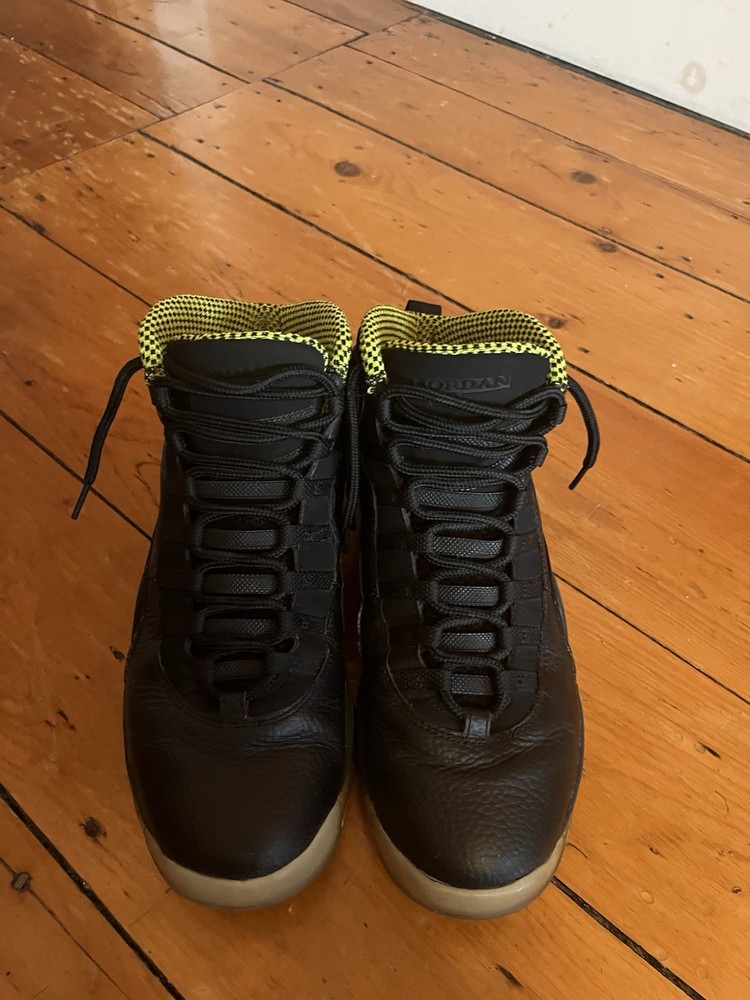 Air Jordan 10 Men’s Retro Black And Yellow Size 11.5