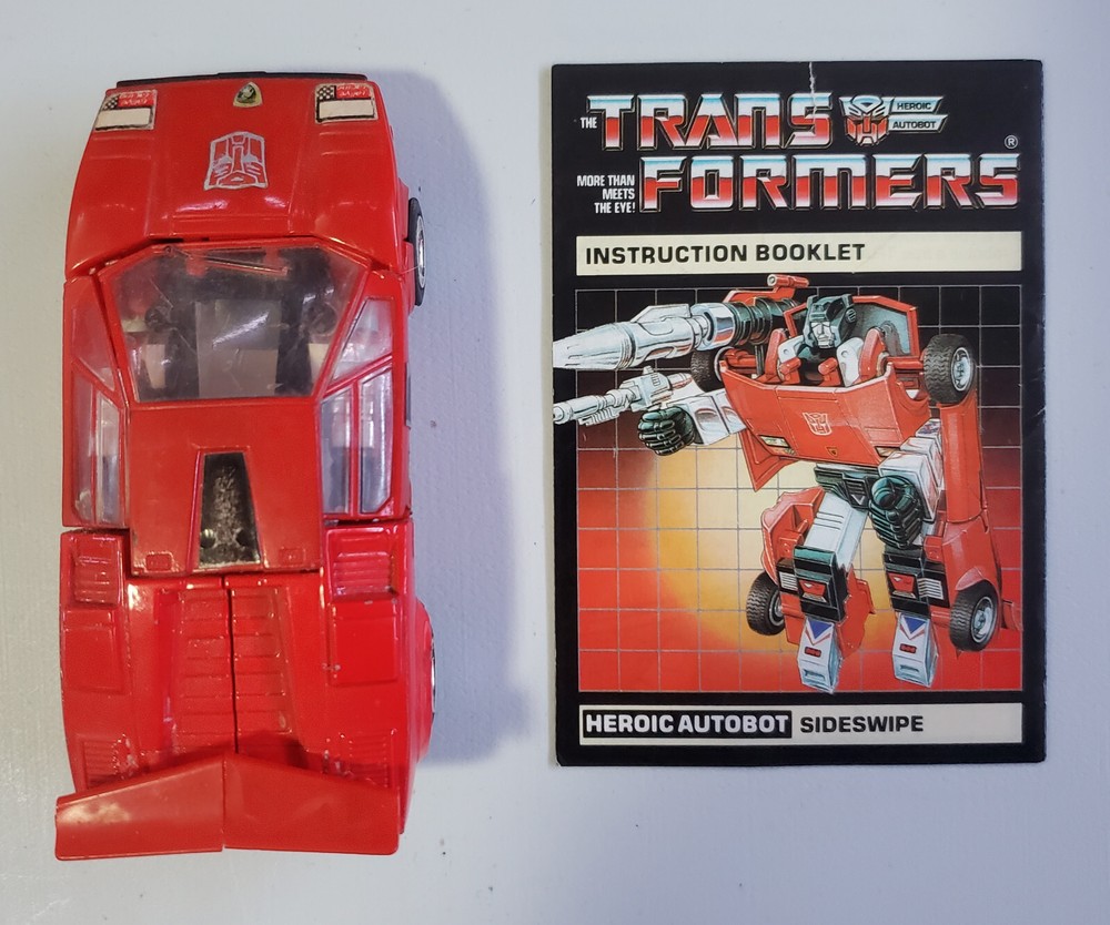 1984 Hasbro G1 Transformers Sideswipe