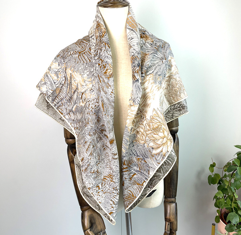 70% Cashmere 30% Silk Wrap Scarf jungle Print Double Face Print Shawl 110X110cm