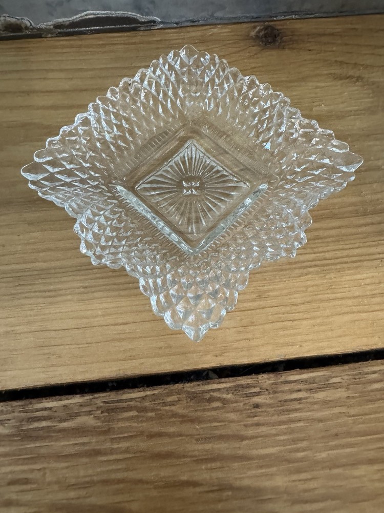 Vintage Indiana Glass Square Candy Nut Dish, Ruffled Rim, Diamond Point EUC
