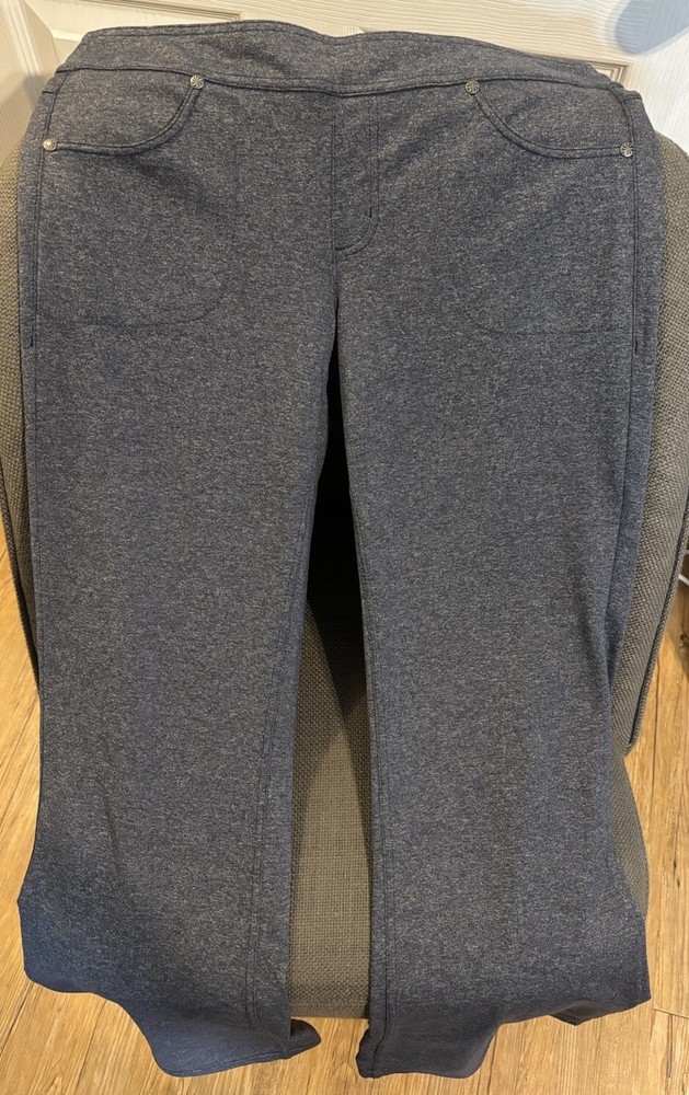 Athleta Women’s Stretch Gray Athletic Pants - Size Medium