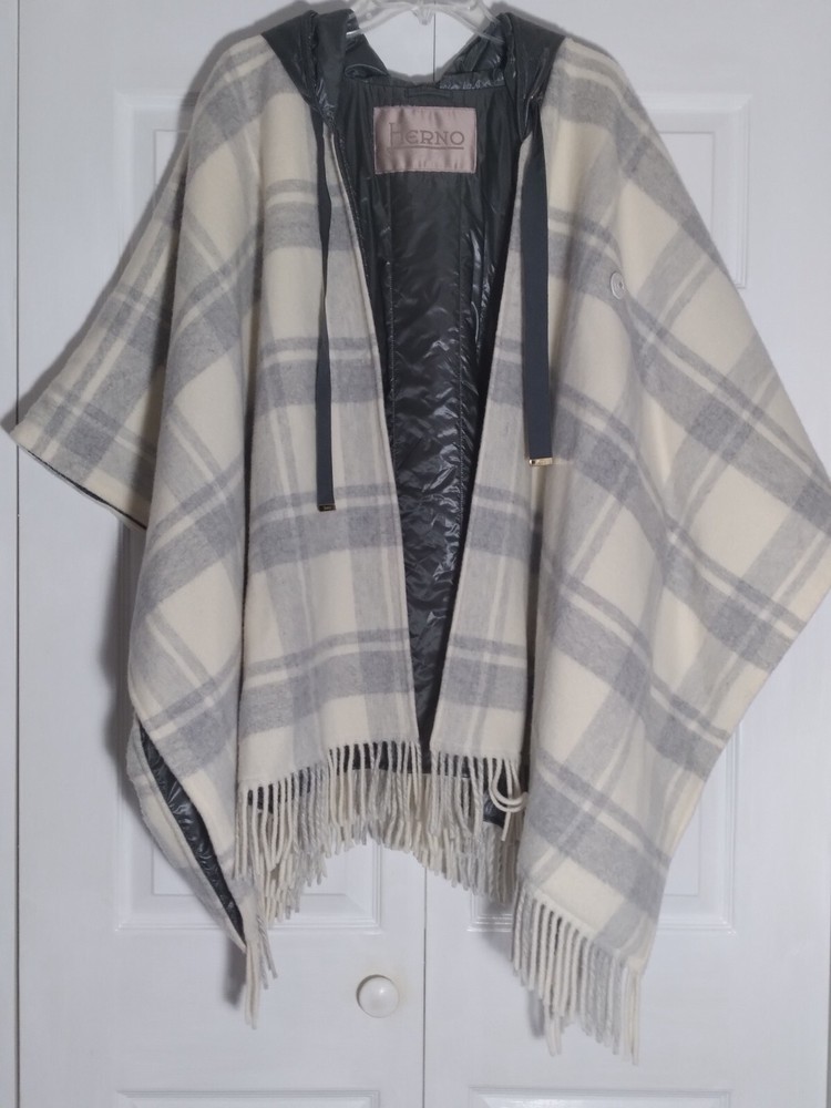 Herno Resort Warmy & Nylon Wool Blend Poncho Hooded Plaid Gray & White Fringed