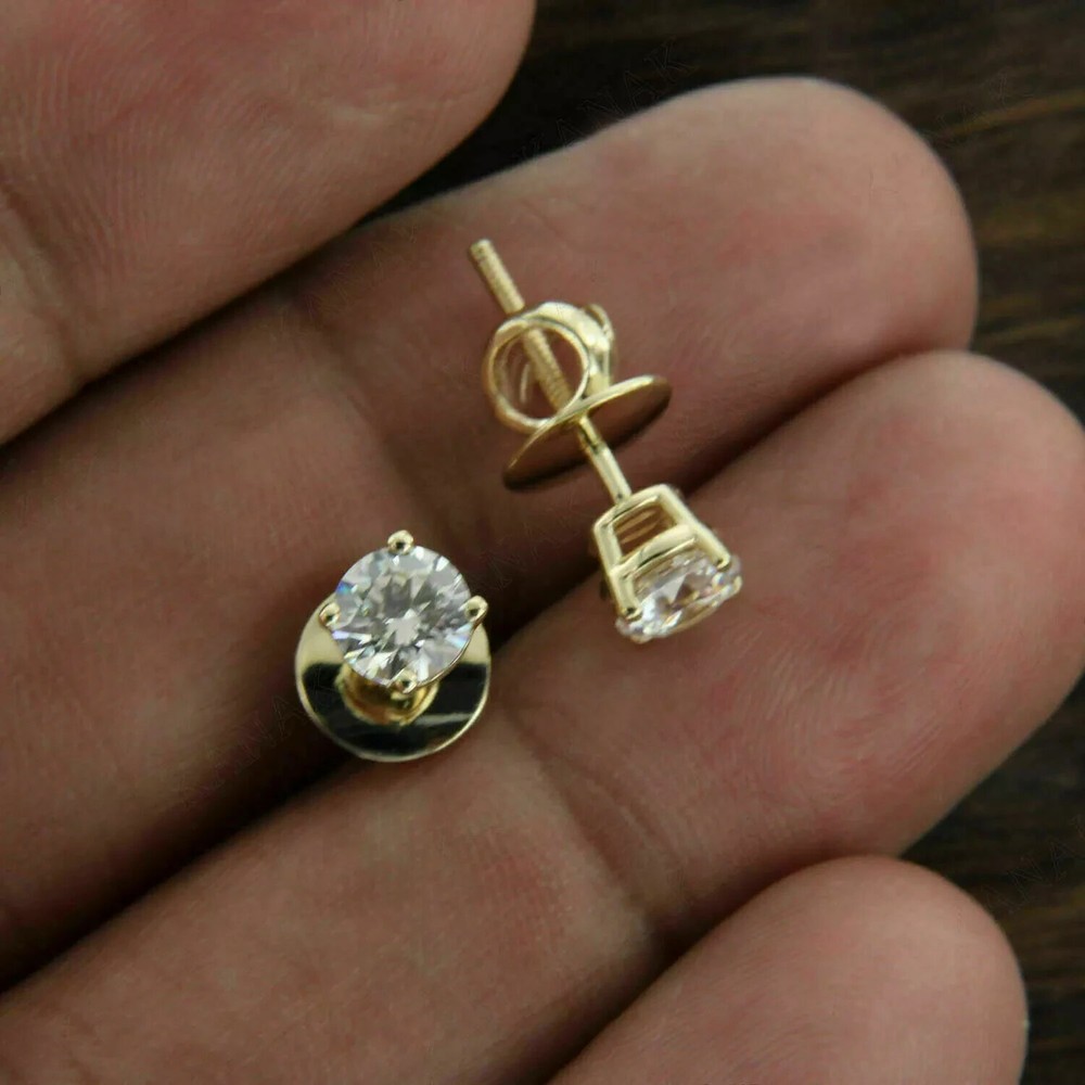 1 Ct Round Lab Diamond Stud Earrings in 14K Yellow Gold