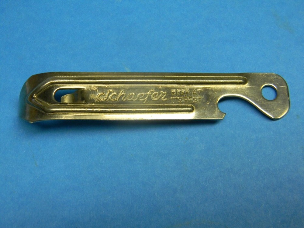 SWEET VINTAGE 1940s SCHAEFER BEER BOTTLE CAN OPENER ALBANY BROOKLYN NEW YORK