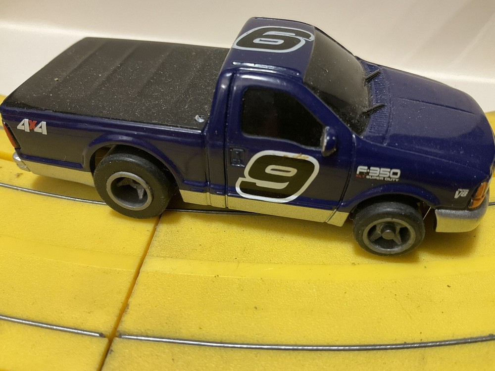 slot car life like ho used T Chassis Ford F 350 Super Duty Pu….