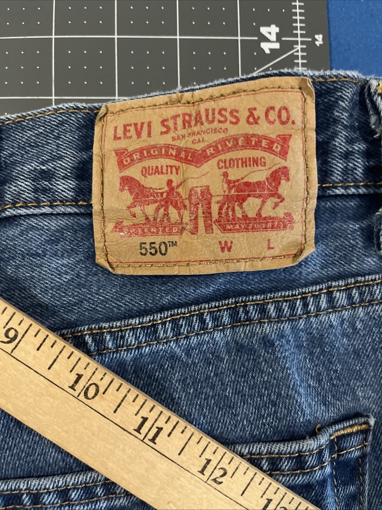 Levi’s 550 Relaxed Fit Jeans Mens 48x29 Blue 100% Cotton Stonewash