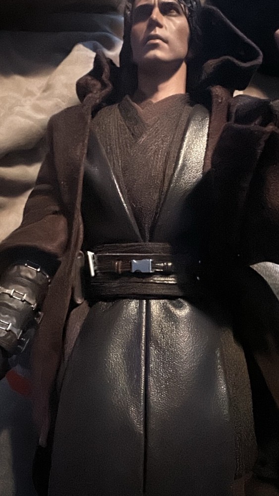 Hot Toys Star Wars Episode III Dark Side 1/6 Scale Anakin Skywalker Figure