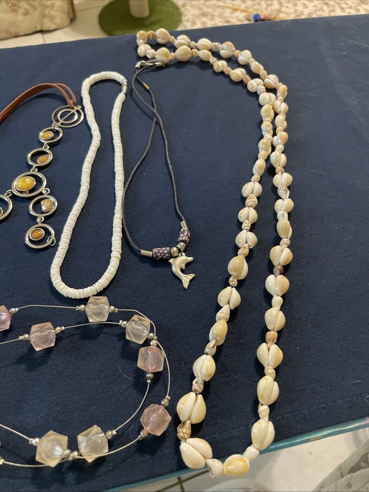 Lot of 11 Vintage Boho Beaded Necklaces Shell Beach Statement Pendant Multicolor