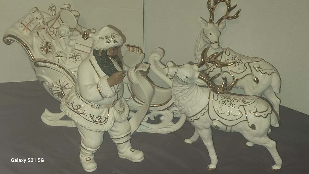 Stunning Porcelain 4 Piece African American Santa With Sleigh And Reindeer