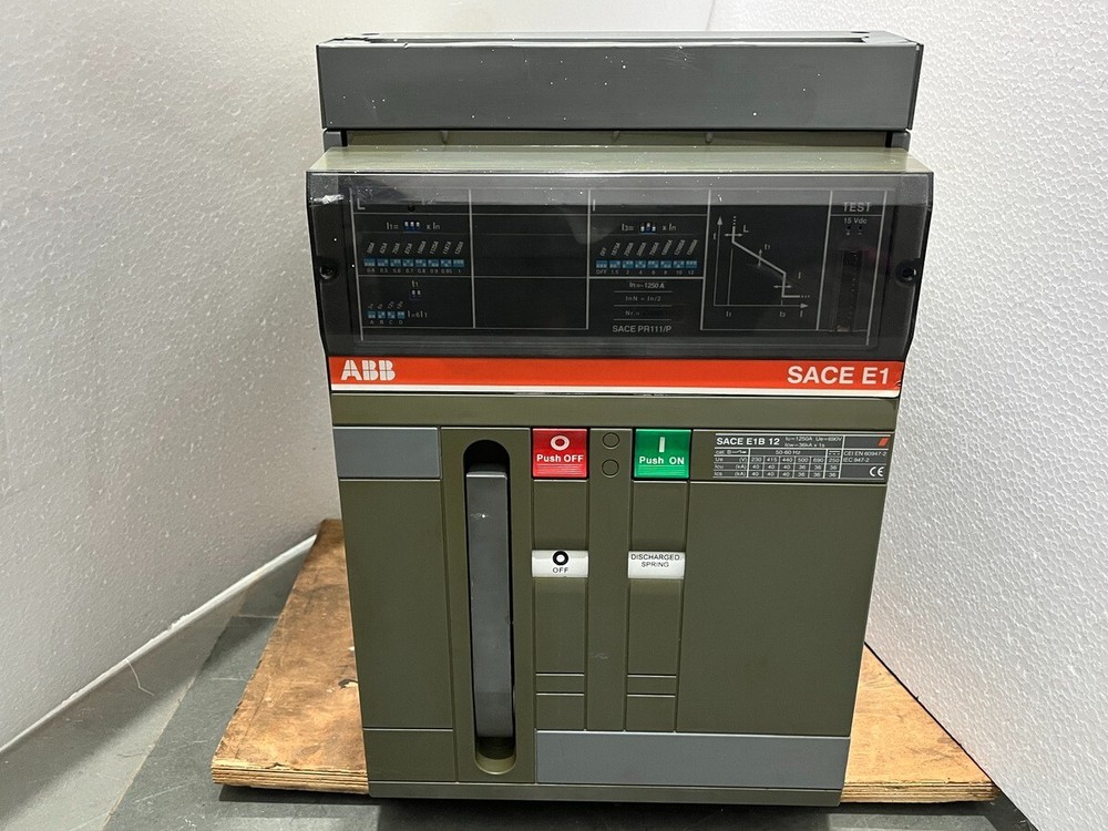 ABB SACE E1 AIR CIRCUIT BREAKER 1250A OCR SACE PR111/P