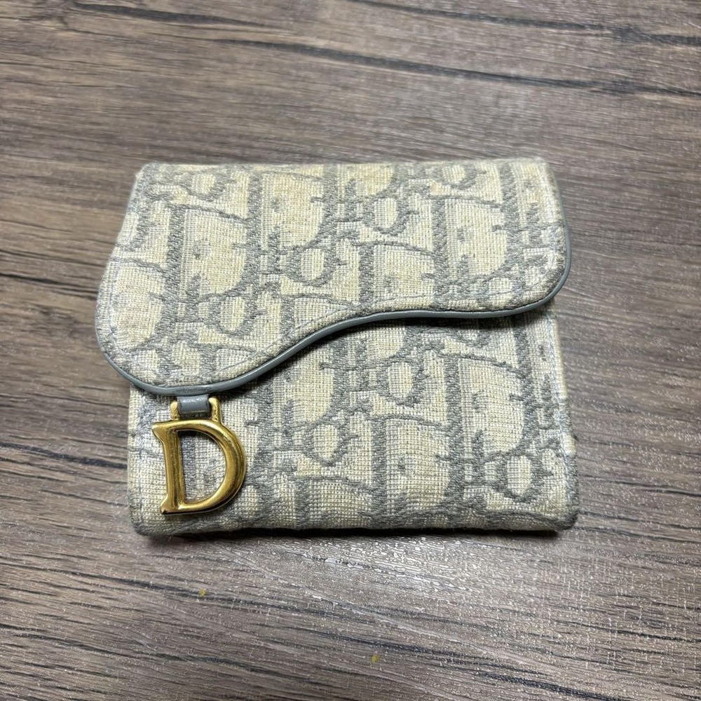 Dior Gray Trotter Trifold Wallet for Men Luxury Leather Design