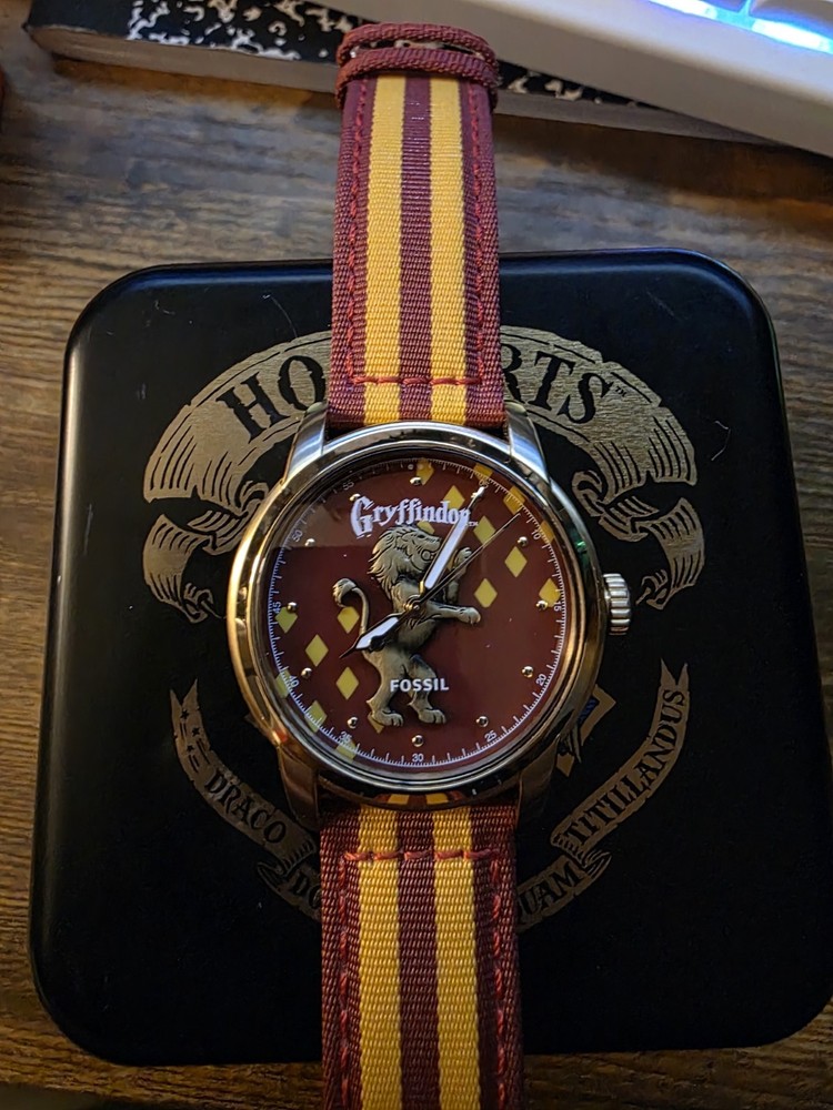 Harry Potter Gryffindor Fossil Watch Limited Edition No. 0616/7348